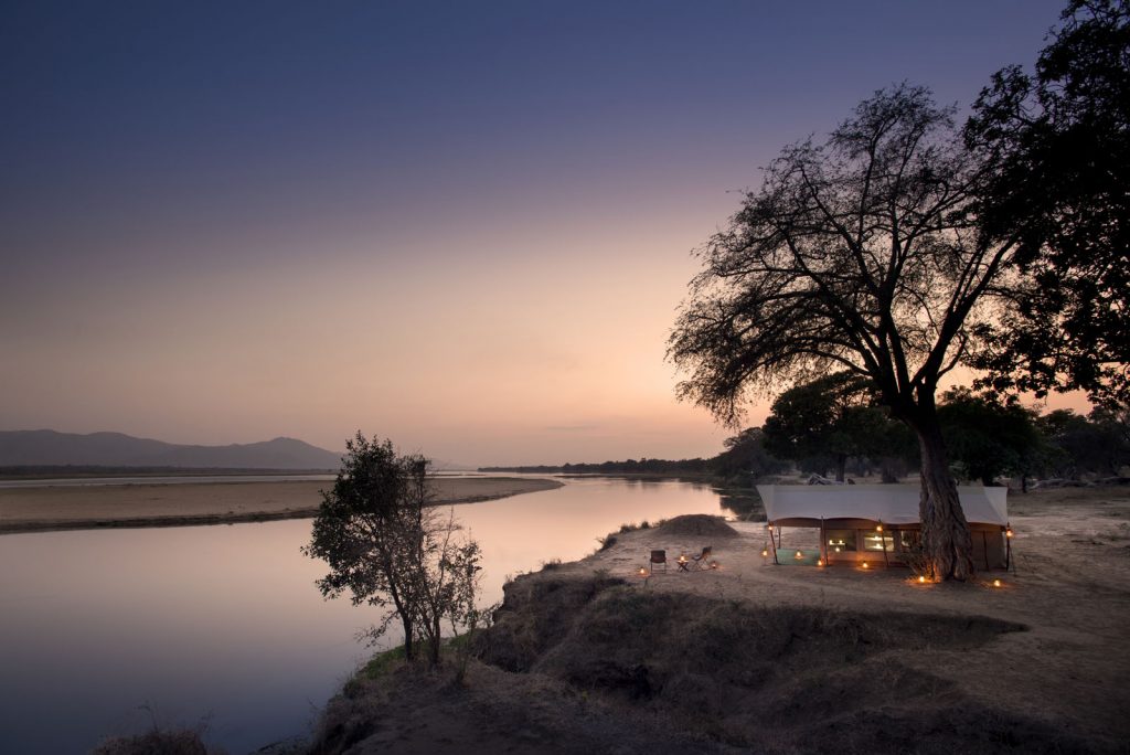 Zambezi-Expeditions-Mana-Pools-National-Park-Zimbabwe-Safari-Tented-Camp-African-Bush-Camps-View-From-Tent-sunset-4-1024x684