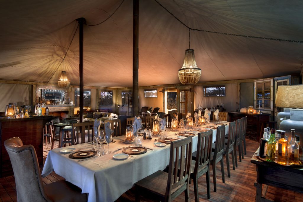 Somalisa-Expeditions-Hwange-National-Park-Zimbabwe-Main-dining-area-Luxury-Safari-Lodge-African-Bush-Camps-1024x684